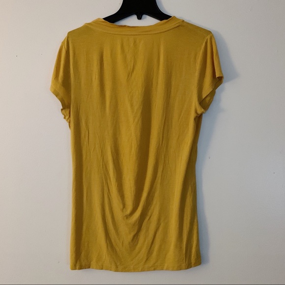 🔴 Bright Yellow Vneck Soft Layering Tshirt - Picture 3 of 3